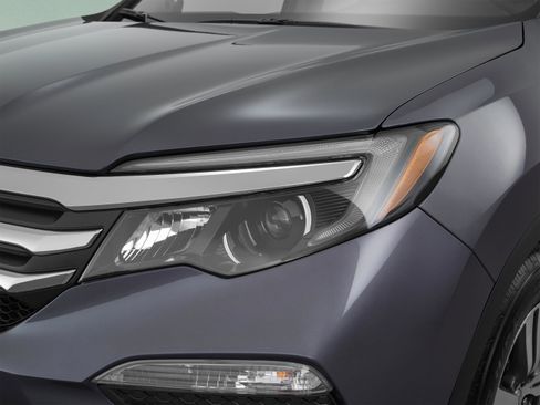 Used 2016 Honda Pilot Touring image 54