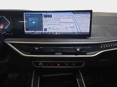 Certified 2025 BMW X7 xDrive40i w/ Executive Package image 20