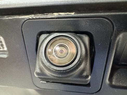 Used 2023 Buick Encore GX Preferred w/ Cold Weather Comfort Package AWD/4WD image 25