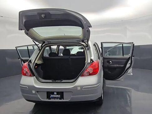 Used 2009 Nissan Versa Hatchback FWD image 29