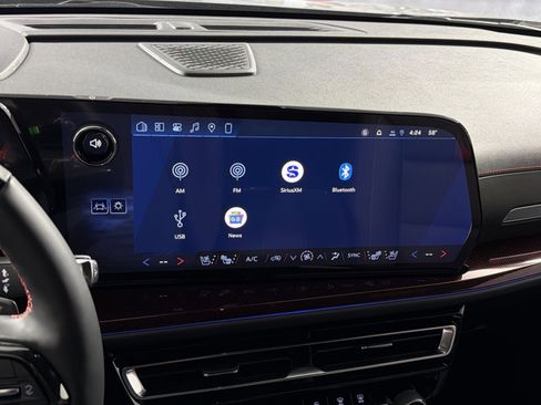 New 2026 Chevrolet Traverse RS AWD/4WD image 18