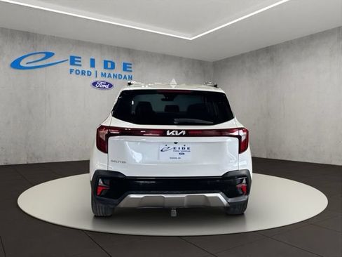 Used 2025 Kia Seltos EX AWD/4WD image 14