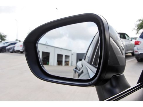 Certified 2025 Nissan Rogue SV FWD image 10