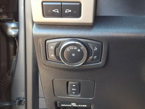 Used 2021 Ford F350 Lariat w/ Lariat Value Package AWD/4WD image 14