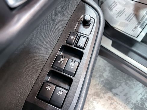 Used 2019 Subaru Outback 2.5i Premium image 13