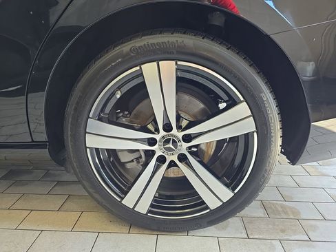 Certified 2025 Mercedes-Benz C 300 Sedan image 34