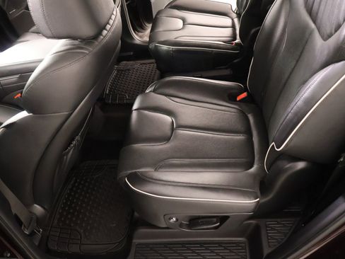 Used 2024 Hyundai Palisade Limited image 13