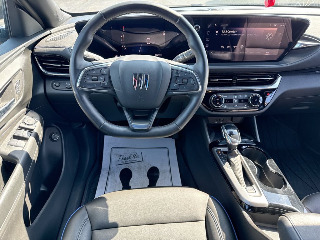Used 2025 Buick Envista Sport Touring w/ Convenience I Package FWD image 14