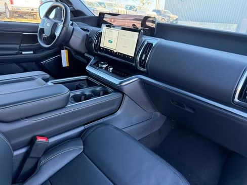 New 2026 Ford Expedition Platinum w/ Stealth Performance Package image 12