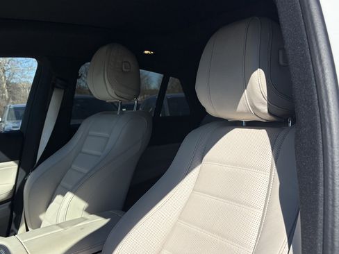 Used 2025 Mercedes-Benz GLE 450 4MATIC Coupe image 18