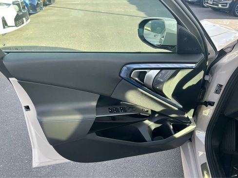 Used 2026 BMW X3 xDrive30 w/ M Sport Package image 23