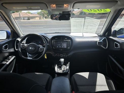 Used 2020 Kia Soul GT-Line FWD image 17