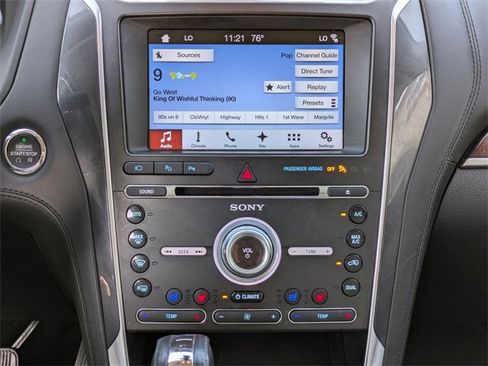 Used 2017 Ford Explorer Platinum image 22