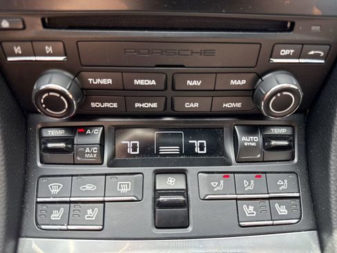 Used 2022 Porsche 718 Cayman S image 19