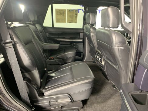 Used 2020 Ford Expedition XLT w/ Equipment Group 202A image 40