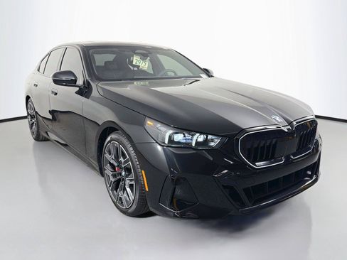 New 2027 BMW 540i xDrive w/ M Sport Package AWD/4WD image 3
