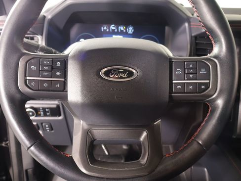 Used 2024 Ford Expedition Limited AWD/4WD image 3