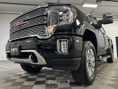 Used 2021 GMC Sierra 3500 Denali w/ Denali Ultimate Package image 13