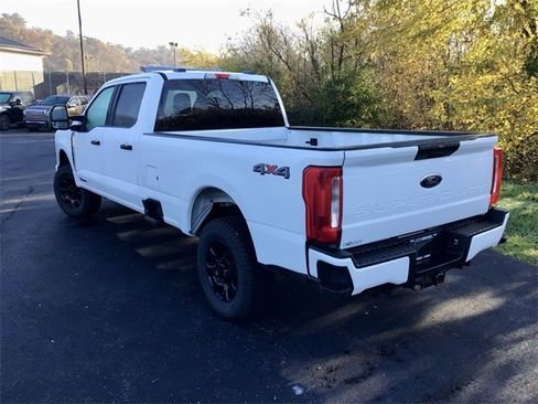 Used 2023 Ford F250 XLT image 8