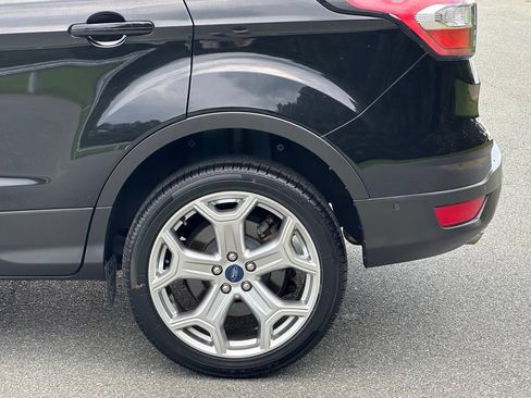Used 2019 Ford Escape Titanium FWD image 41