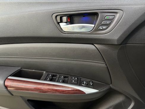Used 2016 Acura TLX image 30