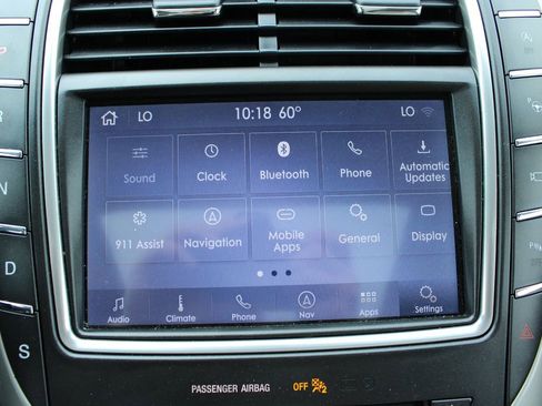 Used 2020 Lincoln Nautilus Reserve FWD image 35