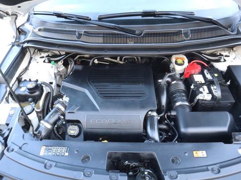 Used 2019 Ford Explorer Sport image 19