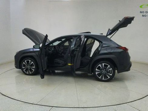 Used 2025 Lexus UX 300h FWD image 71