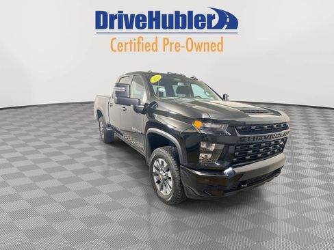 Used 2023 Chevrolet Silverado 2500 Custom w/ Custom Value Package image 2