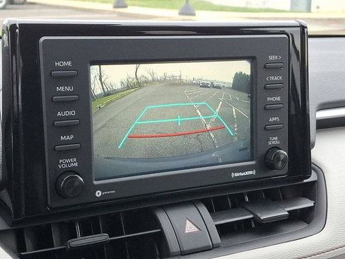 Certified 2021 Toyota RAV4 XLE image 17