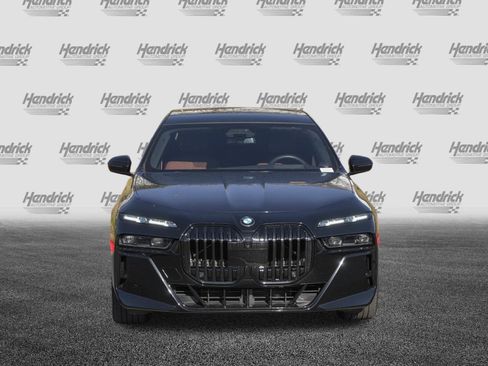 Certified 2023 BMW 760i xDrive w/ Executive Package image 3