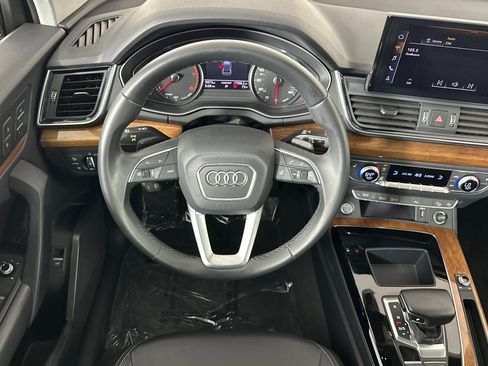 Used 2023 Audi Q5 2.0T Premium w/ Convenience Package image 13