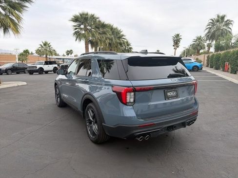 Used 2025 Ford Explorer ST image 7