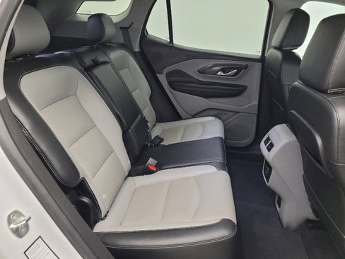 Used 2023 GMC Terrain SLT image 19