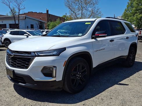 Used 2023 Chevrolet Traverse Premier w/ Redline Edition AWD/4WD image 3