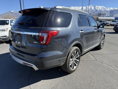 Used 2017 Ford Explorer Platinum image 10