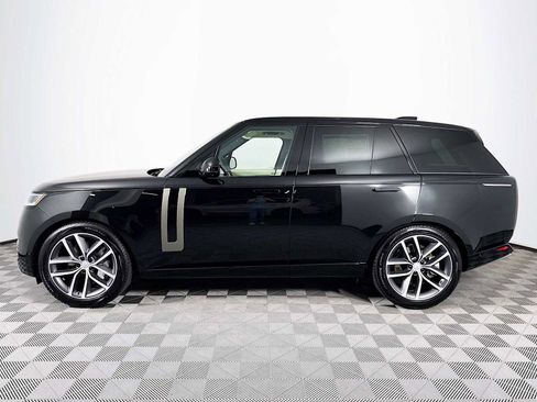 New 2025 Land Rover Range Rover SE image 8