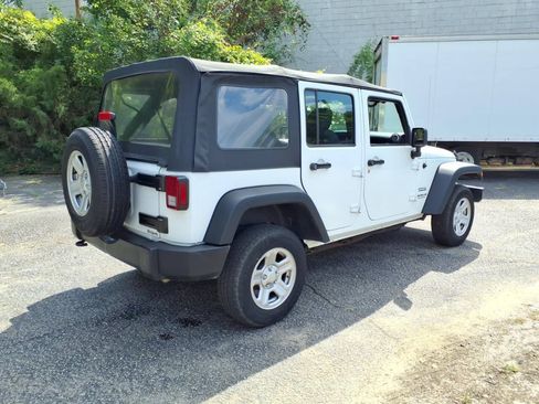 Used 2017 Jeep Wrangler Unlimited Sport w/ Connectivity Group AWD/4WD image 23