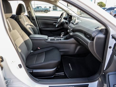 Used 2025 Nissan Sentra SV w/ Trunk Package FWD image 12