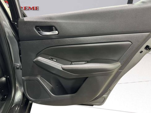 Used 2022 Nissan Altima 2.5 SR w/ Midnight Edition Package FWD image 18