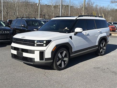 Used 2025 Hyundai Santa Fe Limited image 3