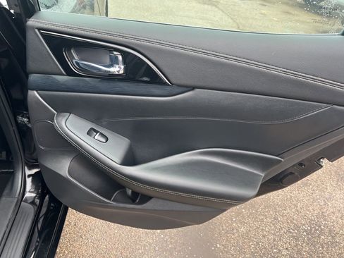 Certified 2020 Nissan Maxima Platinum w/ Sport Mat Group image 16
