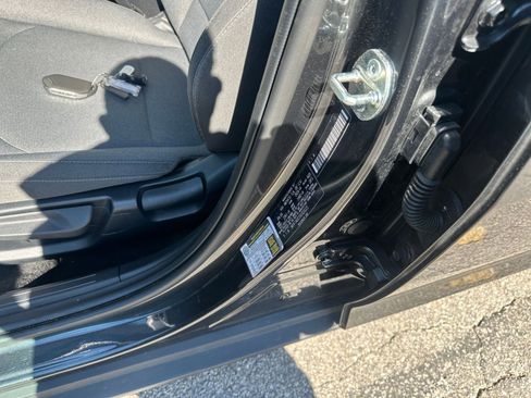 Used 2025 Kia K4 LXS image 27