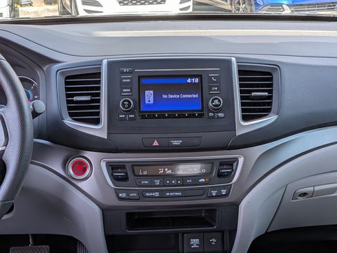 Used 2021 Honda Pilot LX image 18