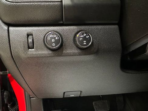 Used 2016 GMC Canyon SLE w/ SLE Convenience Package image 12