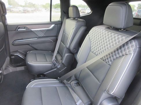 New 2026 GMC Acadia Denali w/ Super Cruise Package image 15