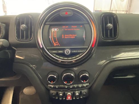 Used 2017 MINI Cooper Countryman ALL4 AWD/4WD image 23