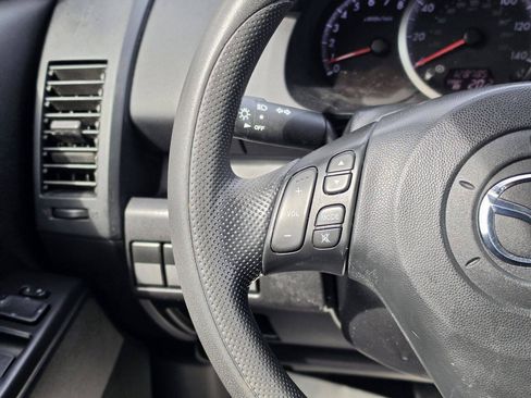 Used 2009 MAZDA MAZDA5 Sport FWD image 19