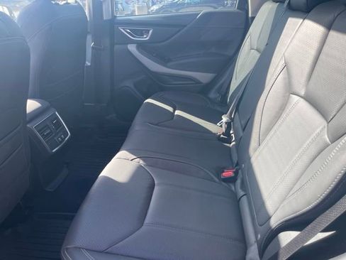 Used 2023 Subaru Forester Limited AWD/4WD image 12