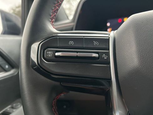 Used 2023 Chevrolet Colorado Z71 w/ Z71 Convenience Package 2 image 26